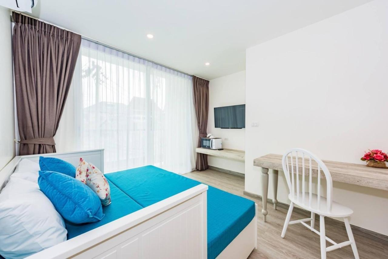 Lullabella Hotel Patong Екстериор снимка