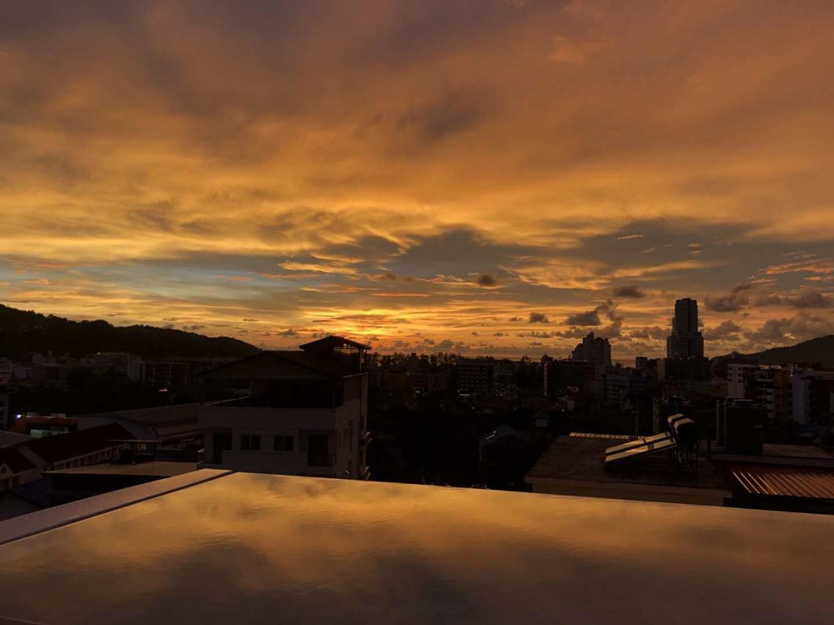 Lullabella Hotel Patong Екстериор снимка